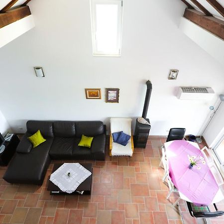 Spacious Apartment Lucia Prožura 外观 照片